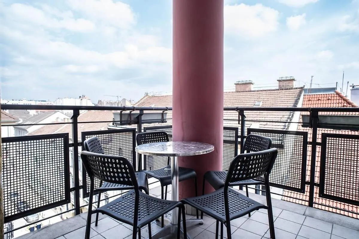4-Room Home With Aircon And Balcony Free Parking Budapest