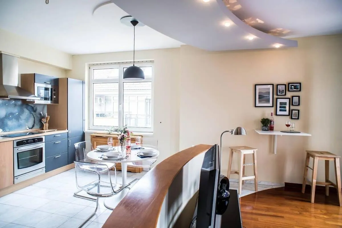 Apartament 4-Room Home With Aircon And Balcony Free Parking Budapeszt