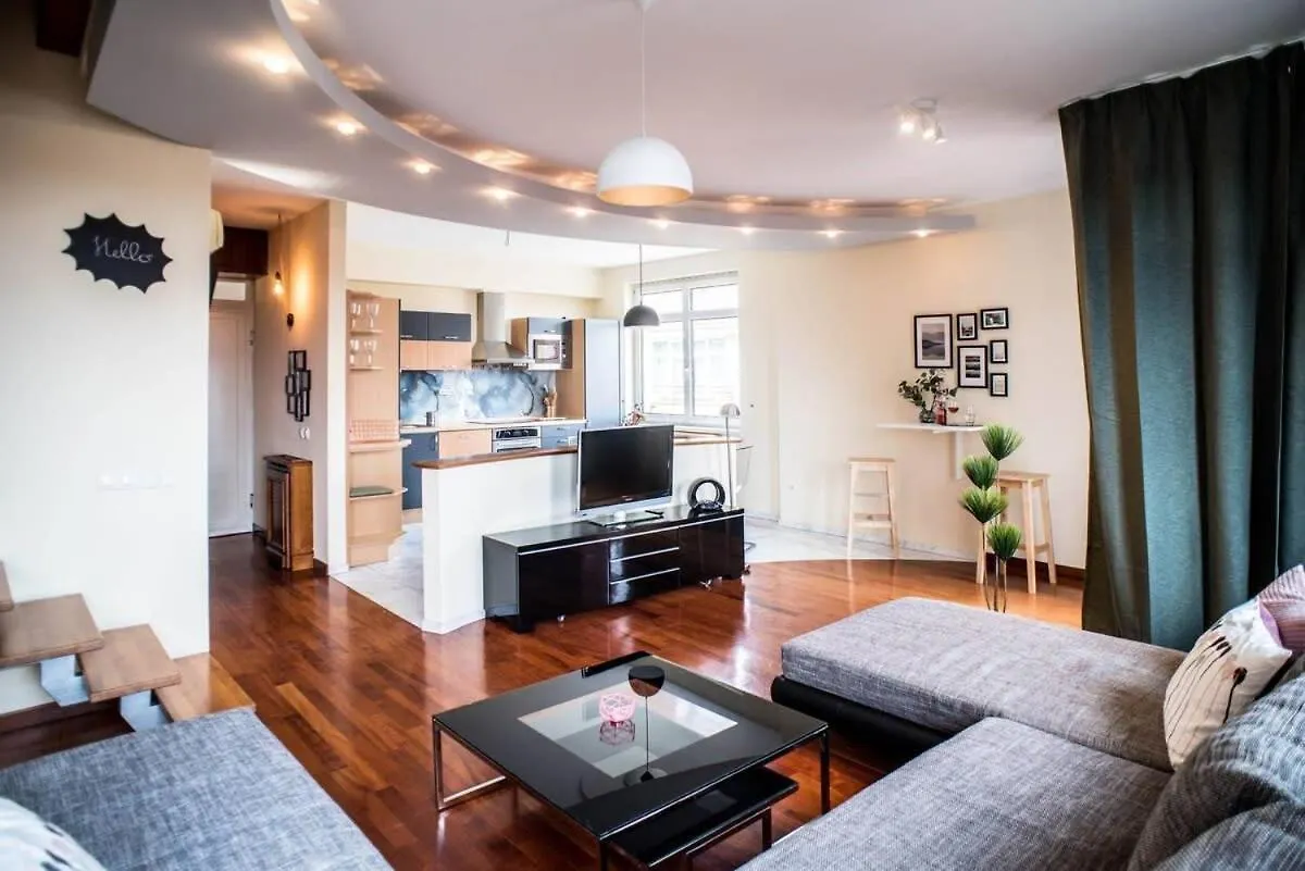 Apartament 4-Room Home With Aircon And Balcony Free Parking Budapeszt
